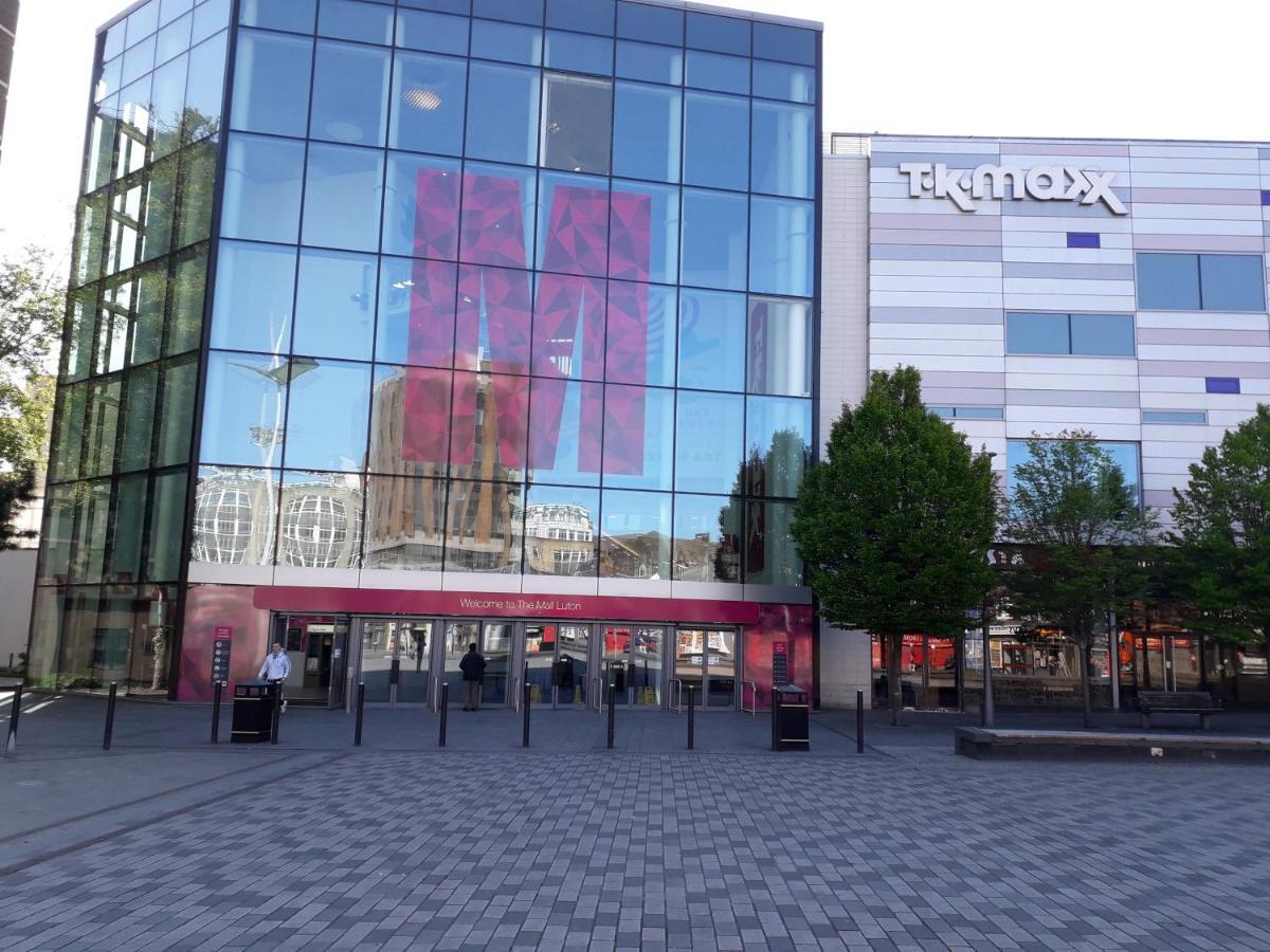 Luxury And Stylish 2 Bedroom Apartment With En-Suite Luton  Eksteriør bilde